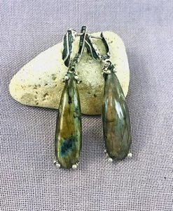 Labradorite earring for women