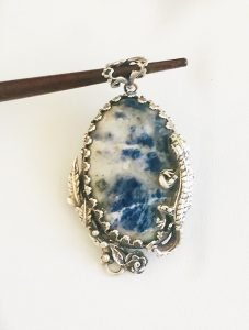 Oval Cabochon Lapis Lazuli Alligator Pendant Sterling Silver 925