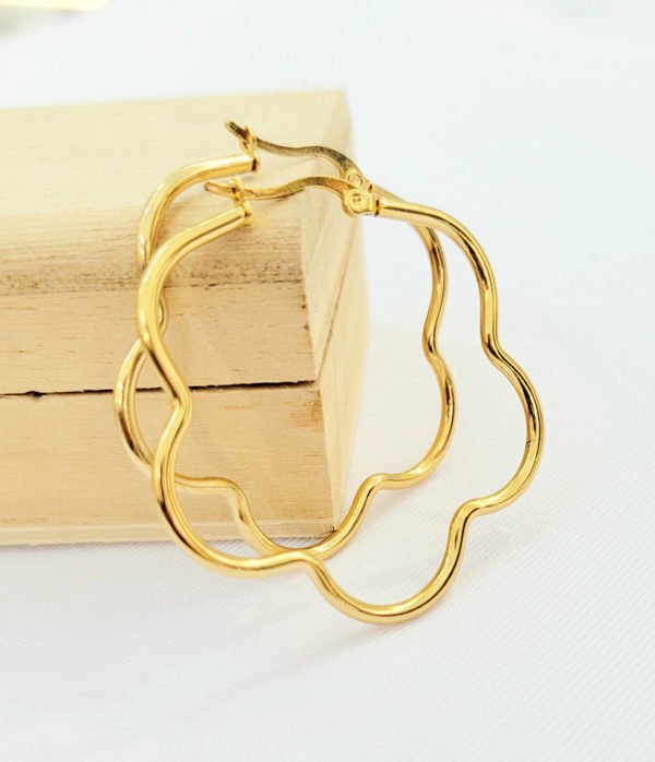 hoop earrings gold