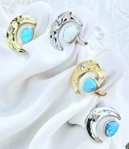 Moon shape free size ring